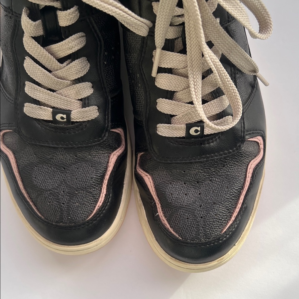 Coach Black and‎ Pink Leather Hi Top Sneakers Size 8B
CD304 - Picture 12 of 14